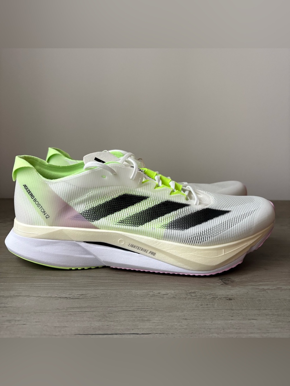Adidas Adizero Boston 12 White/Green Spark Running Shoes Men’s Size 10.5 IG3321